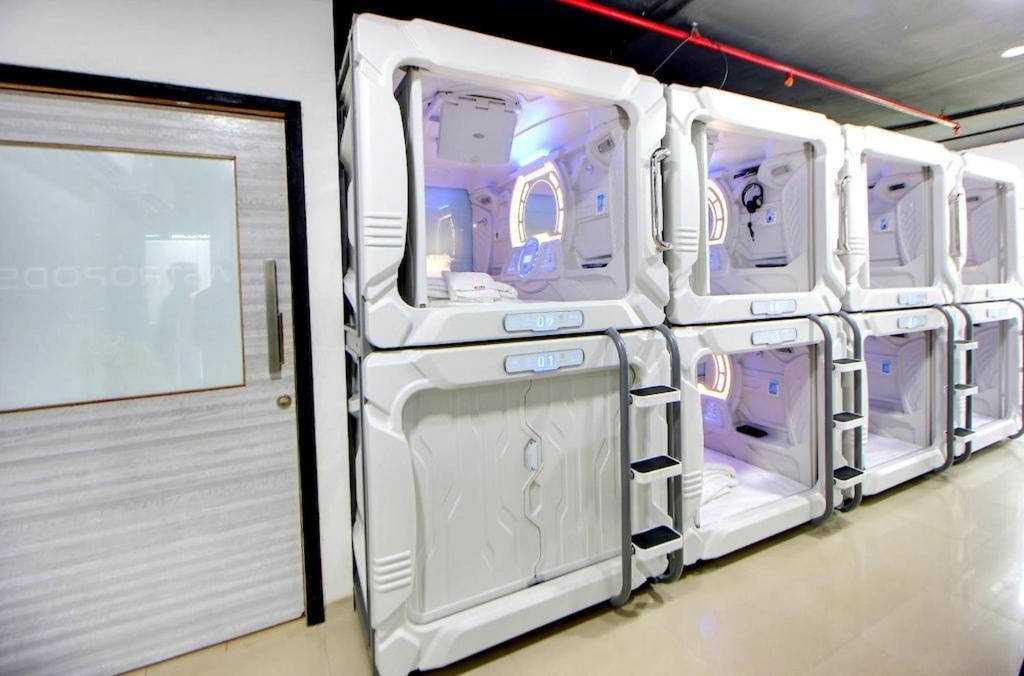 孟买 Astropods酒店 外观 照片